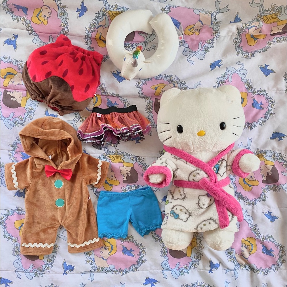 Build a bear hello kitty bundle